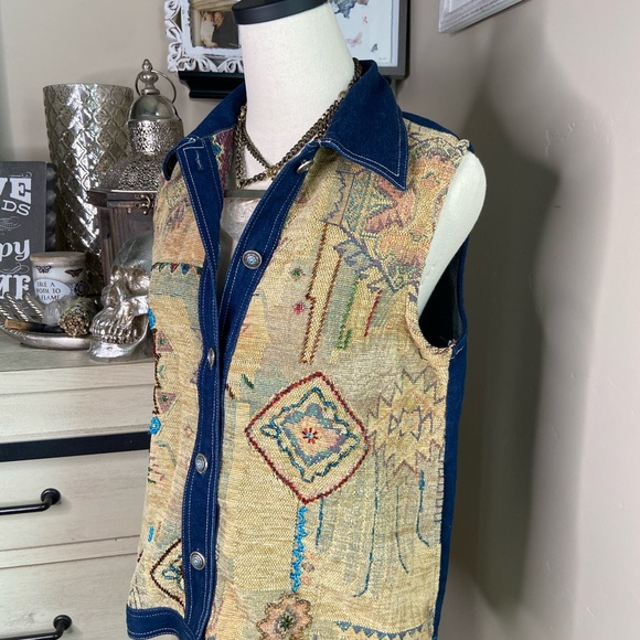 VINTAGE G.W PETITE GRAFF SOUTHWEST BEADED VEST - Picture 3 of 7